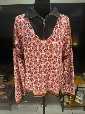 Nouveaux Women's Pink Geometric Knit Zip-Collar Sweater